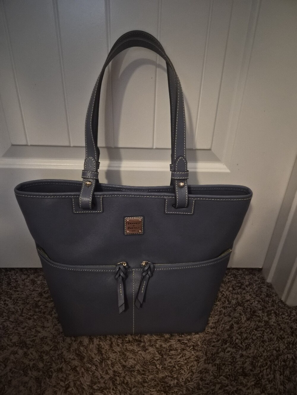 Like New Dooney and Bourke Grey Saffiano Leather Tote